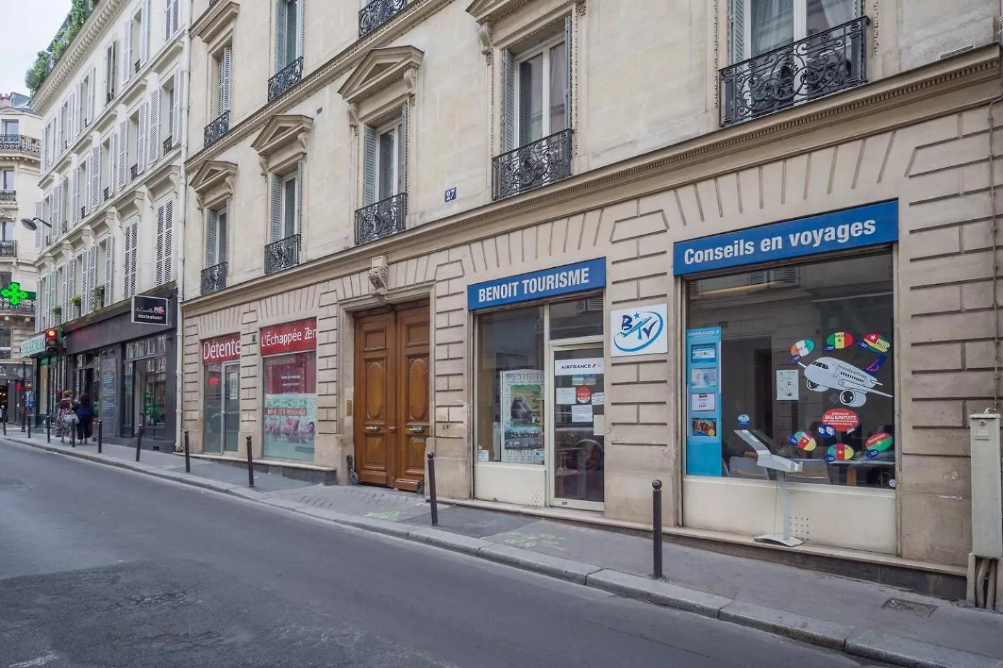 Guestready - Bel Confortable A Saint-georges Lägenhet Paris